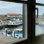 Havenhotel At Sea Texel Hotel